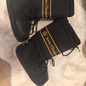 Veuve Clicquot Moon Boots